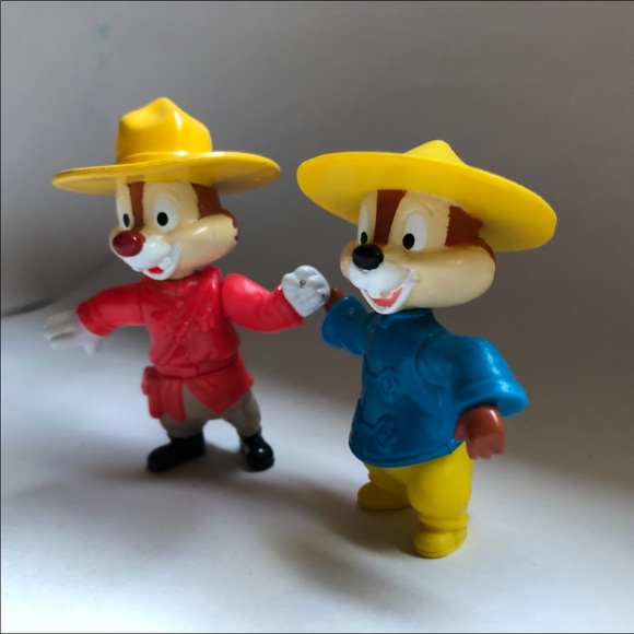 Disney Epcot McDonald’s Dale (Canada) toy - Picture 2 of 8